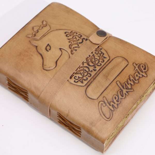 Cuaderno Jaque Mate - Marrón Claro con Bordes Desgastados - Imagen 2