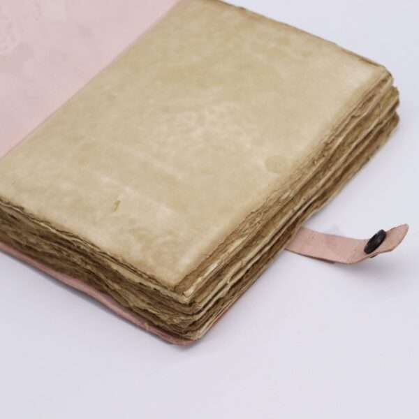 Cuaderno Jaque Mate - Marrón Claro con Bordes Desgastados - Imagen 4